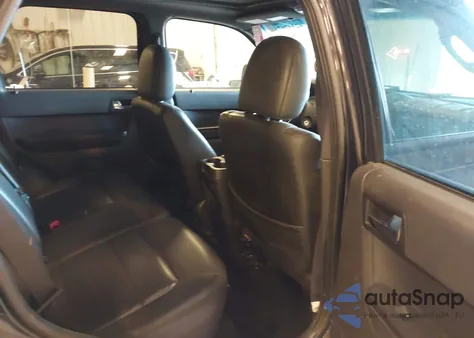 2011 Ford Escape Limited z USA, uszkodzony, nr VIN 1FMCU9EG5BKA18802